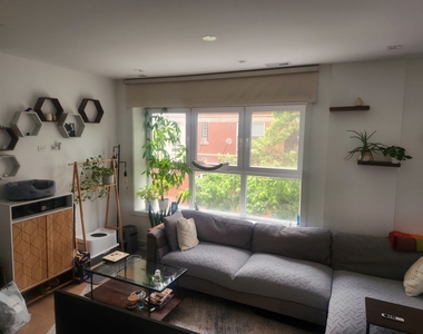 2202 W Race Avenue - Photo Thumbnail 2