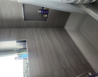 2202 W Race Avenue - Photo Thumbnail 8