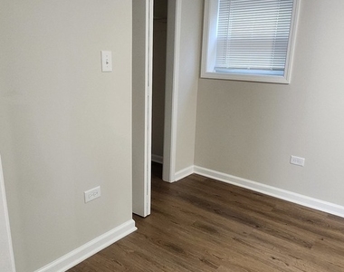 4825 W Bloomingdale Avenue - Photo Thumbnail 10