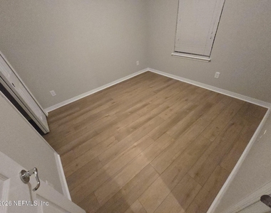 14314 Dovewind Court - Photo Thumbnail 21