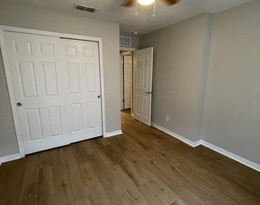 14314 Dovewind Court - Photo Thumbnail 63