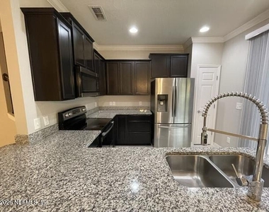 14314 Dovewind Court - Photo Thumbnail 46
