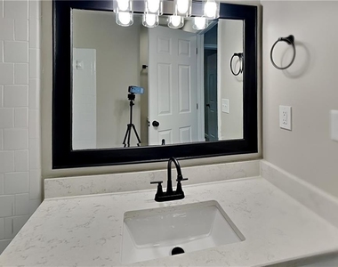 3705 Patterstone Drive - Photo Thumbnail 15