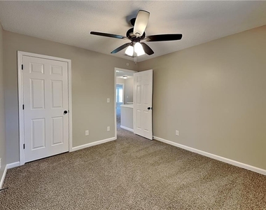 3705 Patterstone Drive - Photo Thumbnail 11