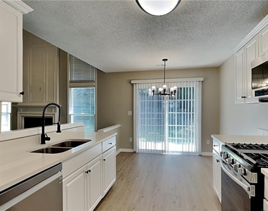 3705 Patterstone Drive - Photo Thumbnail 6