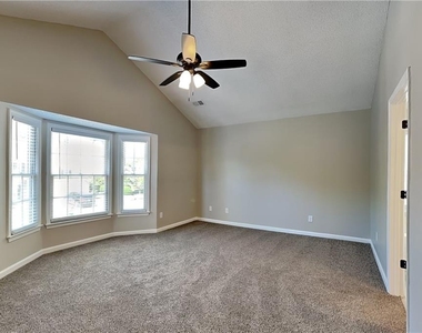 3705 Patterstone Drive - Photo Thumbnail 8