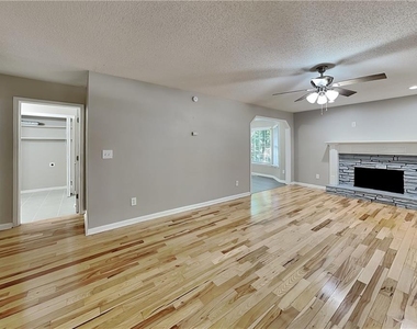 339 Abbington Lane - Photo Thumbnail 1