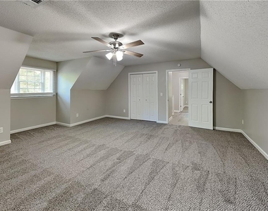 339 Abbington Lane - Photo Thumbnail 9