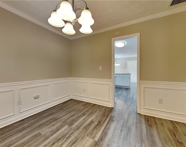 70 Leighs Grove Way - Photo Thumbnail 6