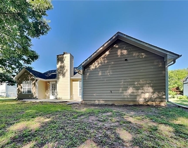 70 Leighs Grove Way - Photo Thumbnail 17