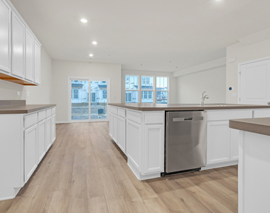 5913 Hawkweed Drive - Photo Thumbnail 7