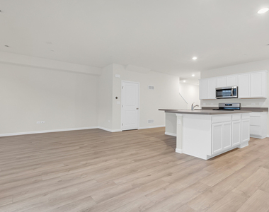 5913 Hawkweed Drive - Photo Thumbnail 4