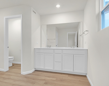 5913 Hawkweed Drive - Photo Thumbnail 11