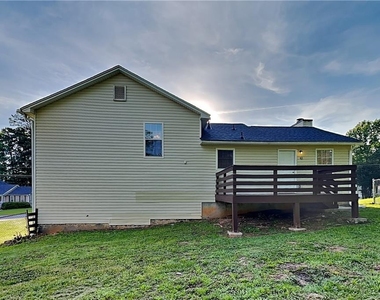 107 Ivy Trace Lane - Photo Thumbnail 16