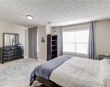 2230 Hawks Bluff Trail - Photo Thumbnail 14