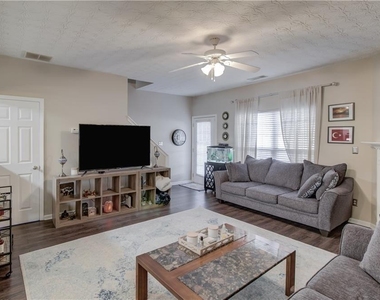 2230 Hawks Bluff Trail - Photo Thumbnail 11