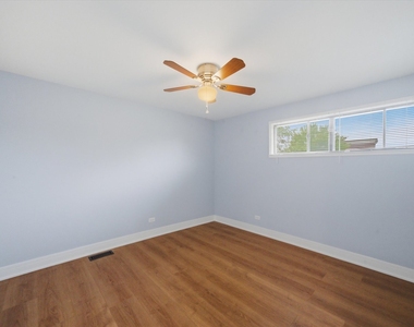 18 Dennis Court - Photo Thumbnail 12
