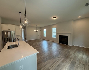 3235 Willow Glade Trail - Photo Thumbnail 10