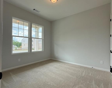 3235 Willow Glade Trail - Photo Thumbnail 4