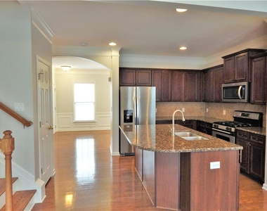 10829 Yorkwood Street - Photo Thumbnail 11