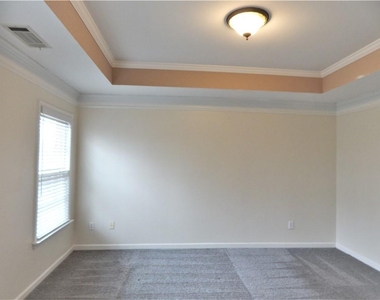 10829 Yorkwood Street - Photo Thumbnail 32