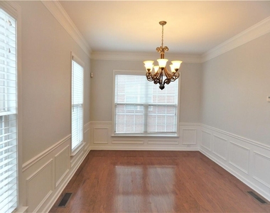 10829 Yorkwood Street - Photo Thumbnail 6