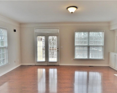 10829 Yorkwood Street - Photo Thumbnail 22
