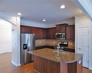 10829 Yorkwood Street - Photo Thumbnail 13