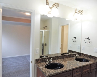 10829 Yorkwood Street - Photo Thumbnail 39