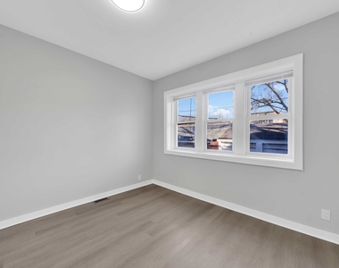 41 W 14th Place - Photo Thumbnail 18