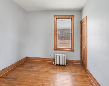 1542 S 60th Court - Photo Thumbnail 6