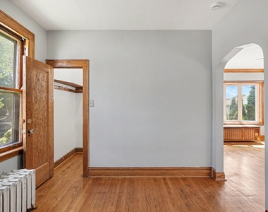 1542 S 60th Court - Photo Thumbnail 8