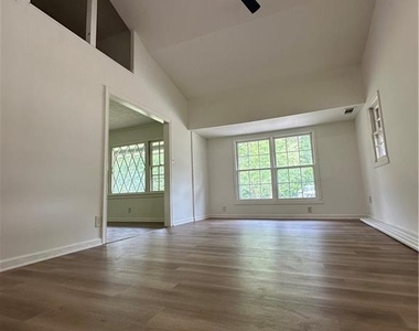 393 Old Acworth Road - Photo Thumbnail 10