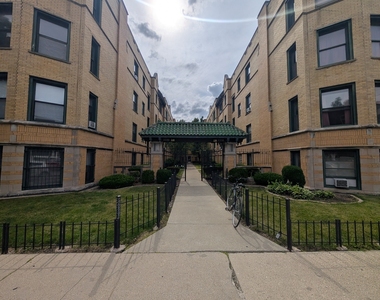2338 N Spaulding Avenue - Photo Thumbnail 19