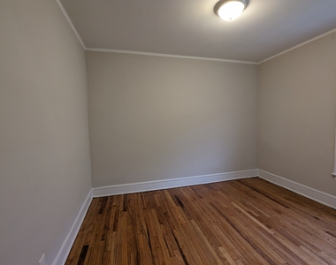 2338 N Spaulding Avenue - Photo Thumbnail 11