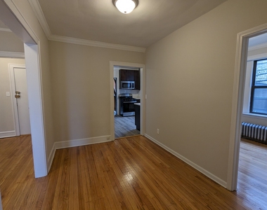 2338 N Spaulding Avenue - Photo Thumbnail 17