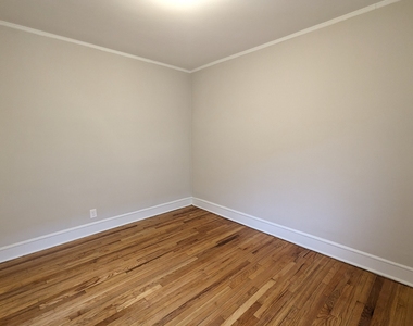 2338 N Spaulding Avenue - Photo Thumbnail 13