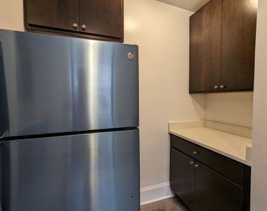 2338 N Spaulding Avenue - Photo Thumbnail 25