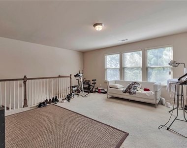 566 Jody Place - Photo Thumbnail 23