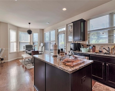 566 Jody Place - Photo Thumbnail 17