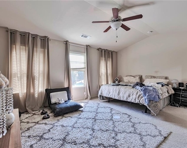 566 Jody Place - Photo Thumbnail 29