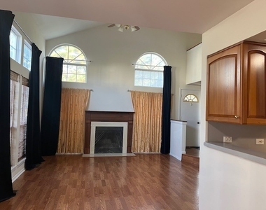 839 Dracut Lane - Photo Thumbnail 9