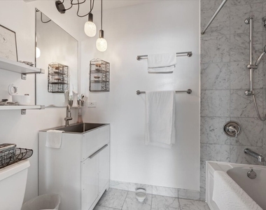 1791 W Howard Street - Photo Thumbnail 15