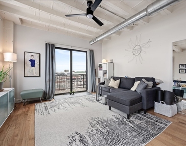 1791 W Howard Street - Photo Thumbnail 5