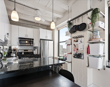 1791 W Howard Street - Photo Thumbnail 8