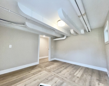 5547 N Central Avenue - Photo Thumbnail 12