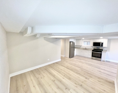 5547 N Central Avenue - Photo Thumbnail 1