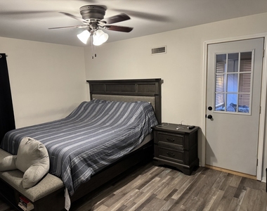2524 W 109th Place - Photo Thumbnail 17