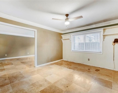 6851 Roswell Road - Photo Thumbnail 8