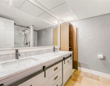 6851 Roswell Road - Photo Thumbnail 22